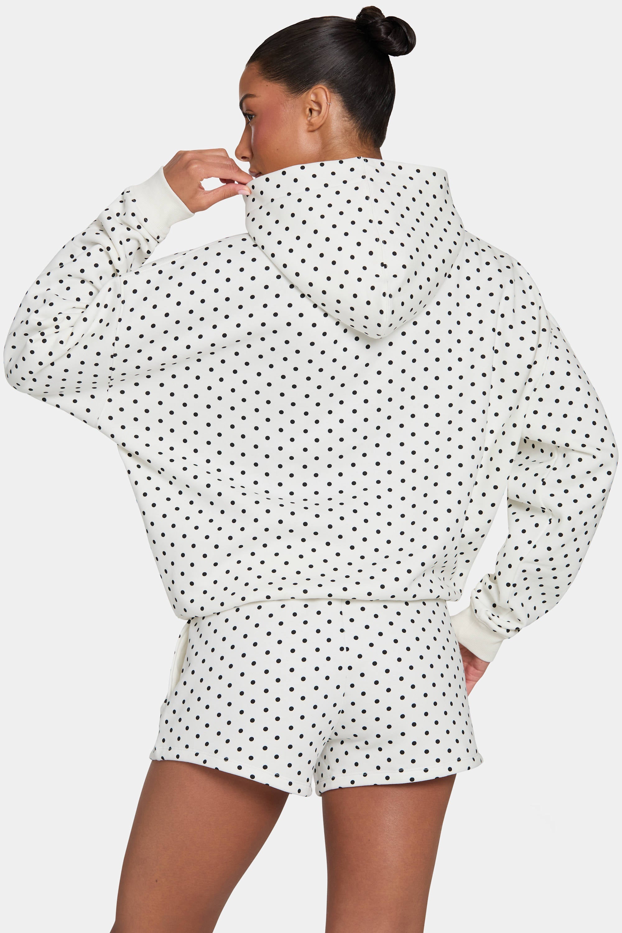 Sweat Shorts in Coconut Polka Dot